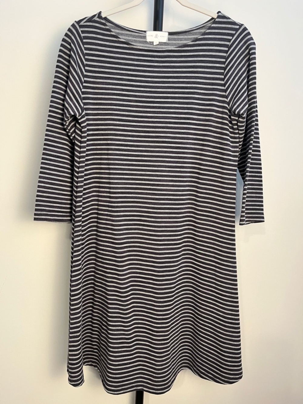 Thyme & Honey Striped Knit Dress Gray 3/4 Sleeves Casual Comfy Medium